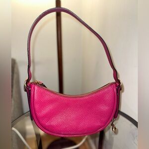 Coach Luna Leather Shoulder Bag Hyacinth Hot Pink color